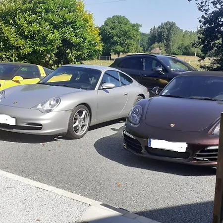 De L'aunaie Pres Du Circuit Frühstückspension *